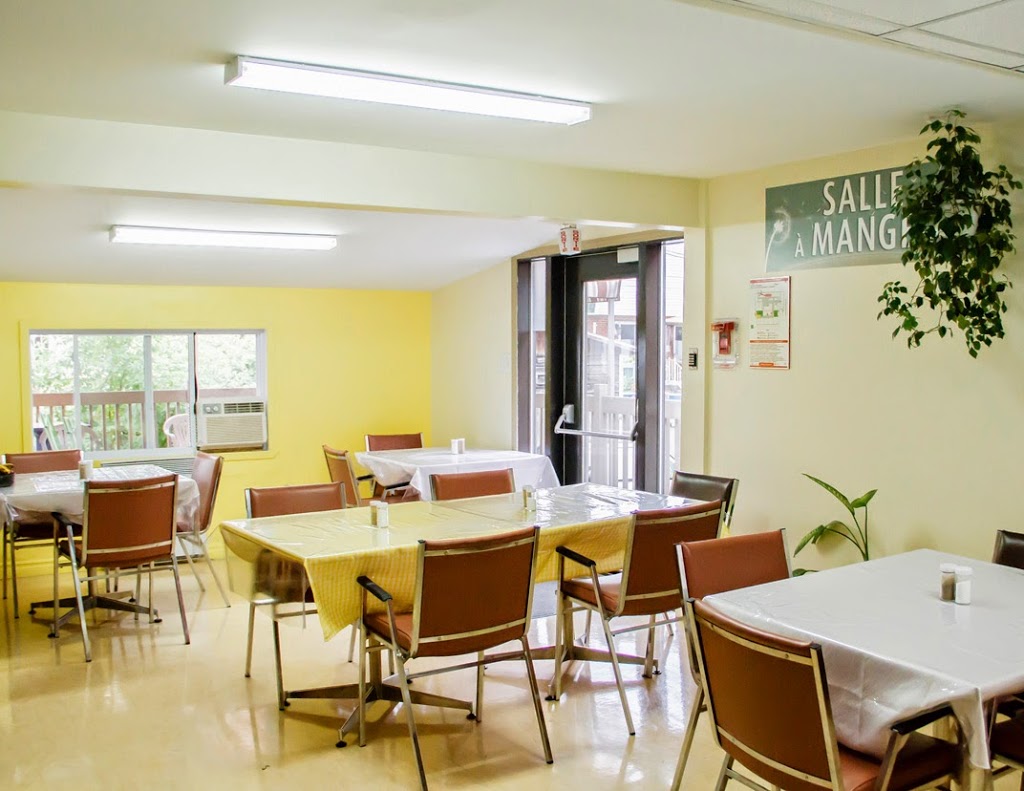 Pavillon LEssence Ciel | 3823 Grand Boulevard, Saint-Hubert, QC J4T 2M3, Canada | Phone: (450) 672-0926