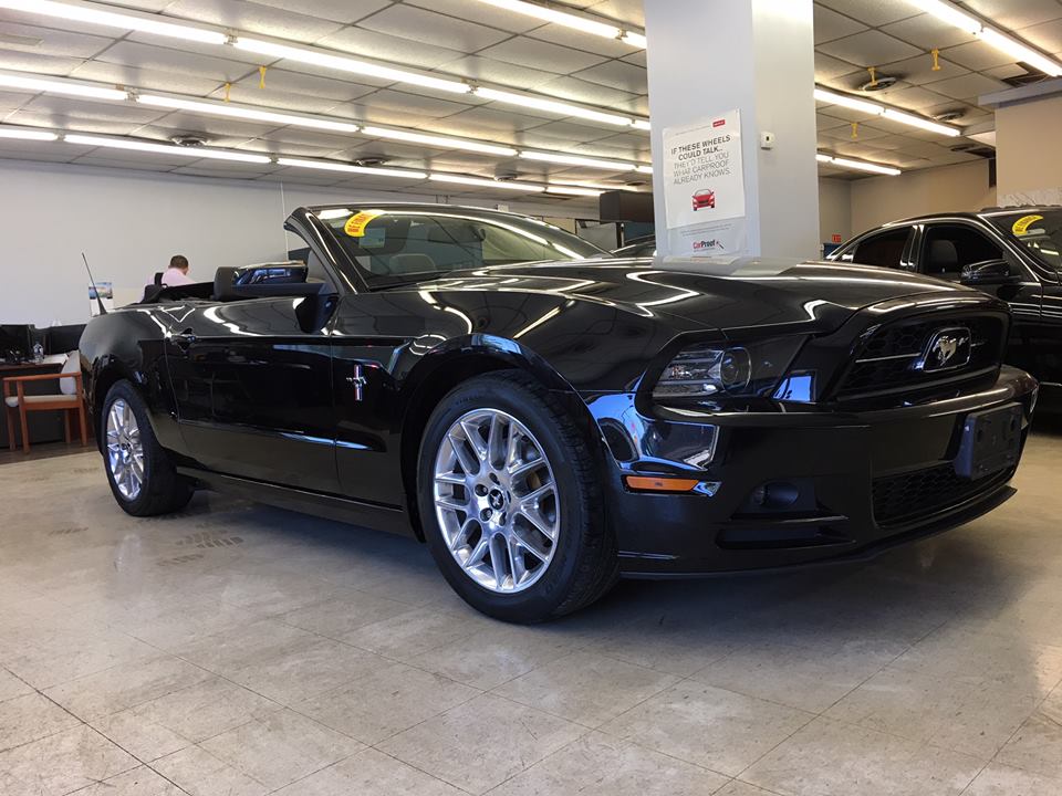 Toronto Auto Group | 2380 Lawrence Ave E, Scarborough, ON M1P 2R5, Canada | Phone: (877) 871-6721