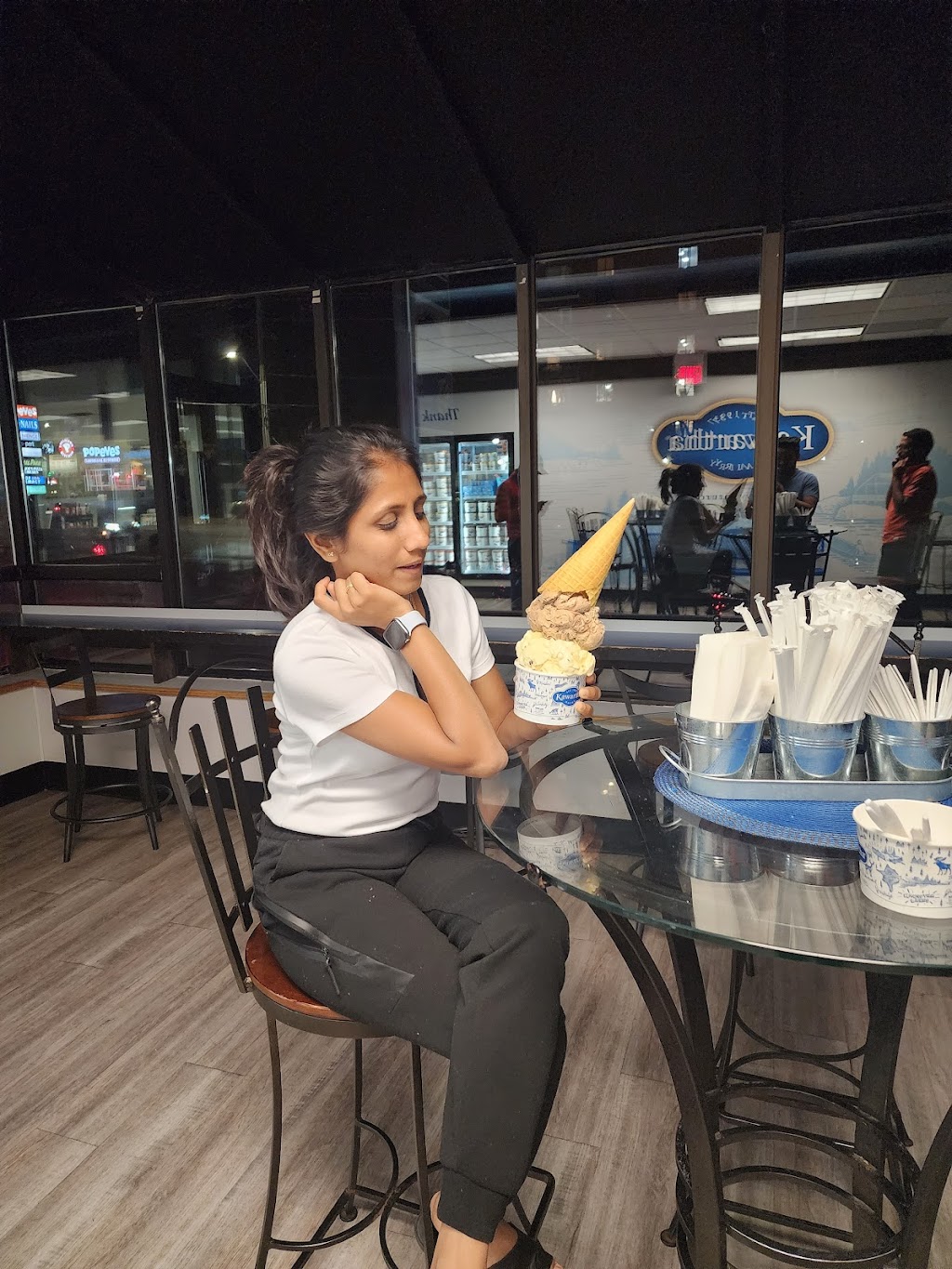 Kawartha Dairy Barrie | 10 Anne St S, Barrie, ON L4N 2C6, Canada | Phone: (705) 726-0355