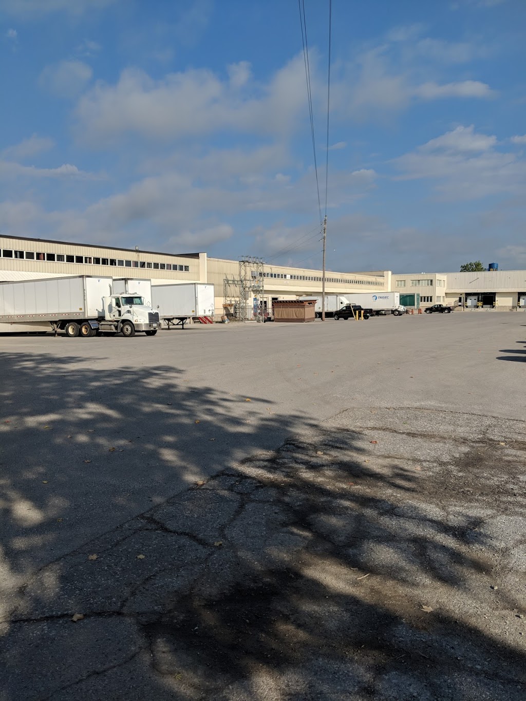 Trisec Warehousing Ltd | 1040 Wilton Grove Rd, London, ON N6N 1C7, Canada | Phone: (519) 668-0190