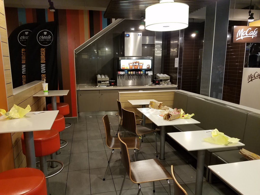 McDonalds | 885 Bloor St W, Toronto, ON M6G 1M4, Canada | Phone: (416) 588-6724