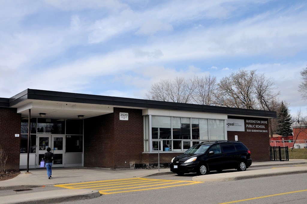 Queenston Drive P S | 3520 Queenston Drive, Mississauga, ON L5C 2G6, Canada | Phone: (905) 277-9523