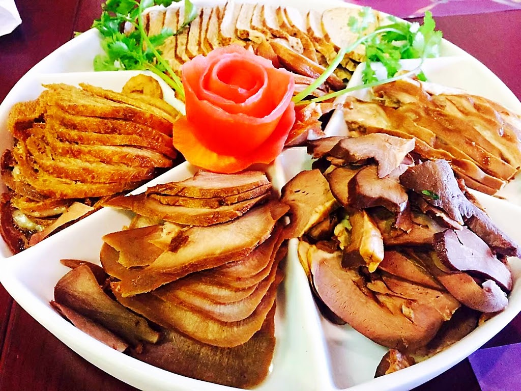 Osaka Restaurant | 275 Av Elm #4, Beaconsfield, QC H9W 2E4, Canada | Phone: (438) 795-8488