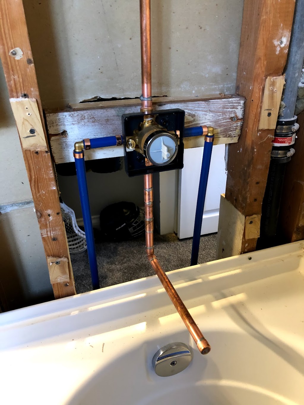 Service Tech Plumbing | 518 Selwyn Falls Dr, Victoria, BC V9B 6P3, Canada | Phone: (250) 508-3721