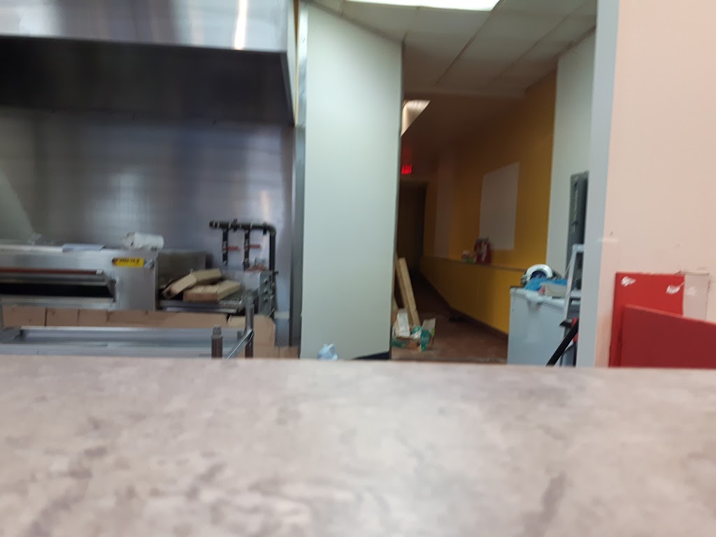 Sarpinos Pizzeria | 902 Esquimalt Rd, Victoria, BC V9A 3M6, Canada | Phone: (250) 382-2500
