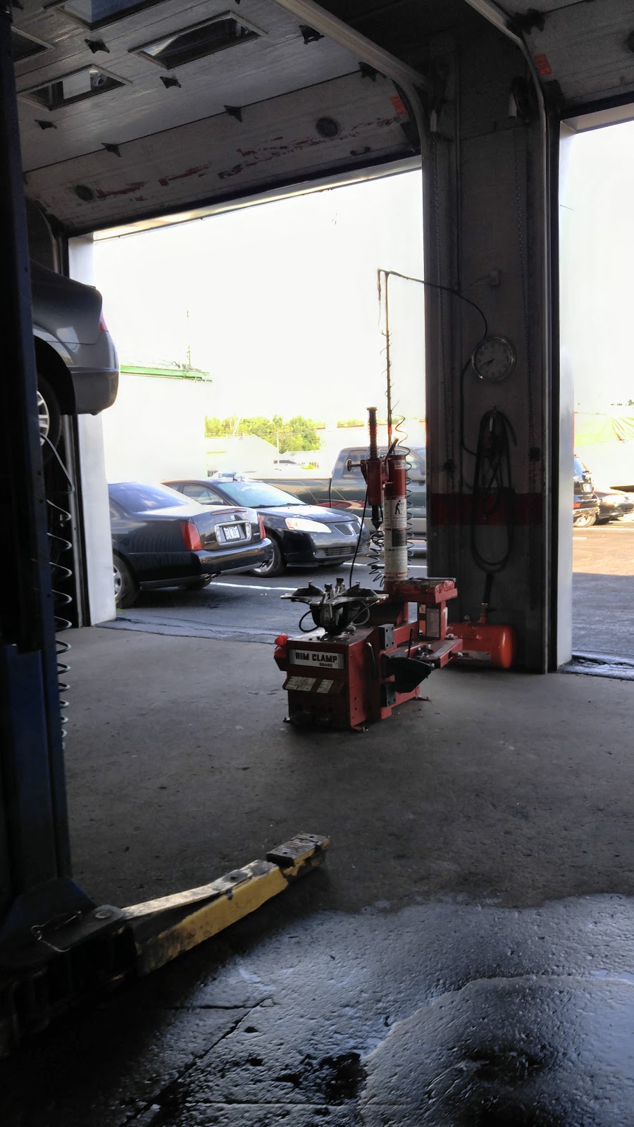 Garage M C Allen | 390 Chemin de Touraine, Sainte-Julie, QC J3E 1Y2, Canada | Phone: (450) 922-6131