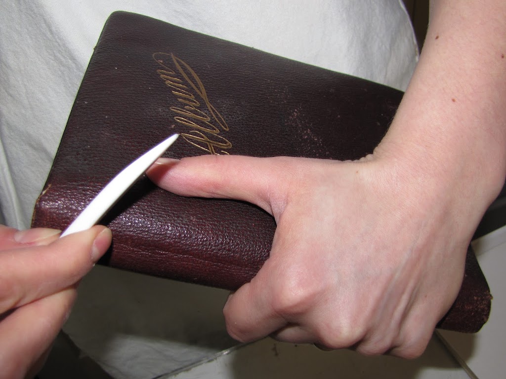 Ubbink Book and Paper Conservation | 2051 Valley Dr, Ottawa, ON K1G 2P2, Canada | Phone: (613) 523-0569