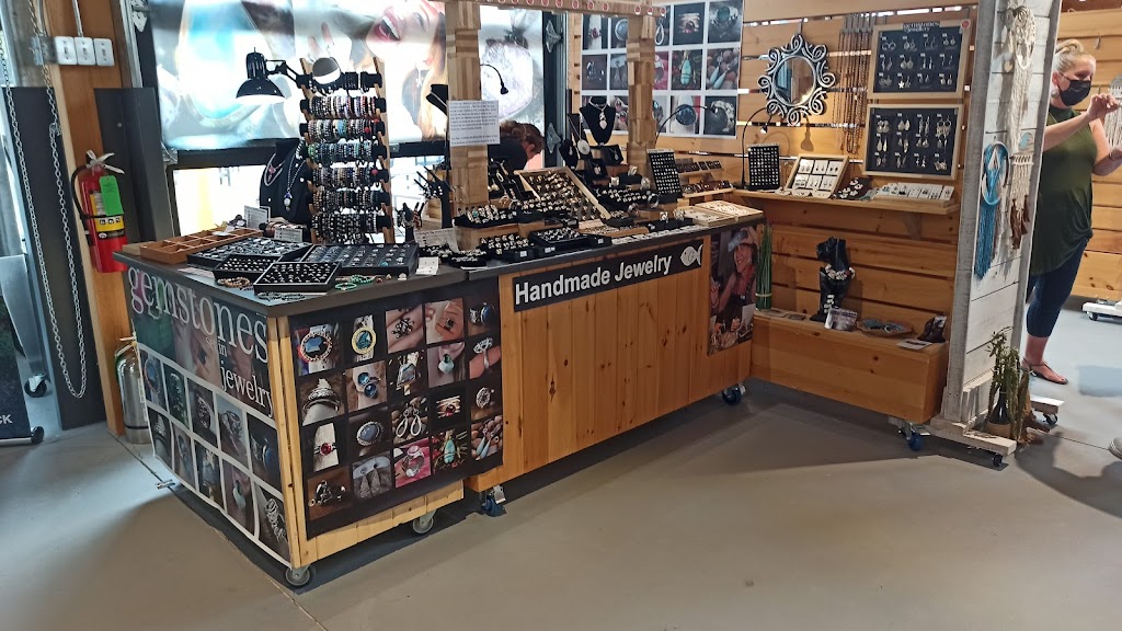 Marché des Fermiers de Bouctouche Farmers Market | 9 Irving Blvd, Bouctouche, NB E4S 3J3, Canada | Phone: (506) 744-1020
