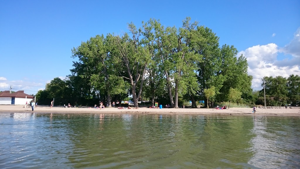 Lakeside Park Beach | 1 Lakeport Rd, St. Catharines, ON L2N 7R8, Canada | Phone: (905) 688-5600