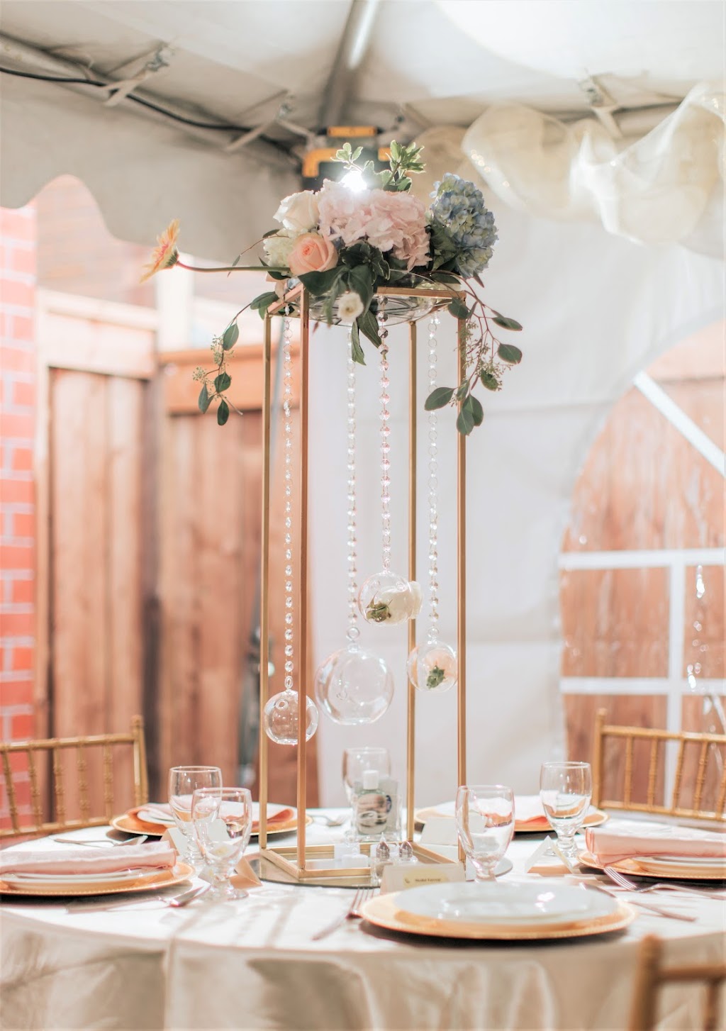 Simply Elegant Florals By Fouzia | 1371 Chretien St, Milton, ON L9E 1G5, Canada | Phone: (647) 308-8457