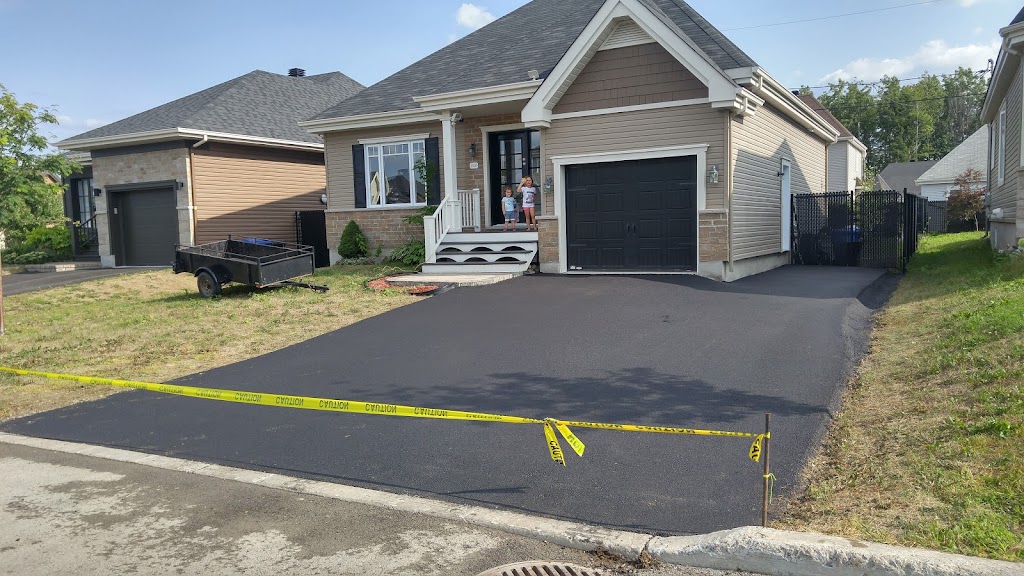 Pavage 2002 Inc | 2398 Bd du Curé-Labelle, Saint-Jérôme, QC J7Y 5E9, Canada | Phone: (450) 432-2553