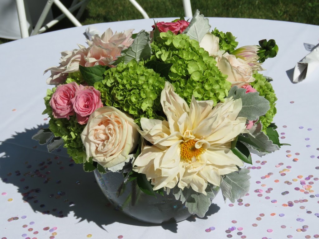 Room to Bloom | 236 Dovedale Dr Unit 4, Keswick, ON L4P 0H3, Canada | Phone: (905) 476-0120