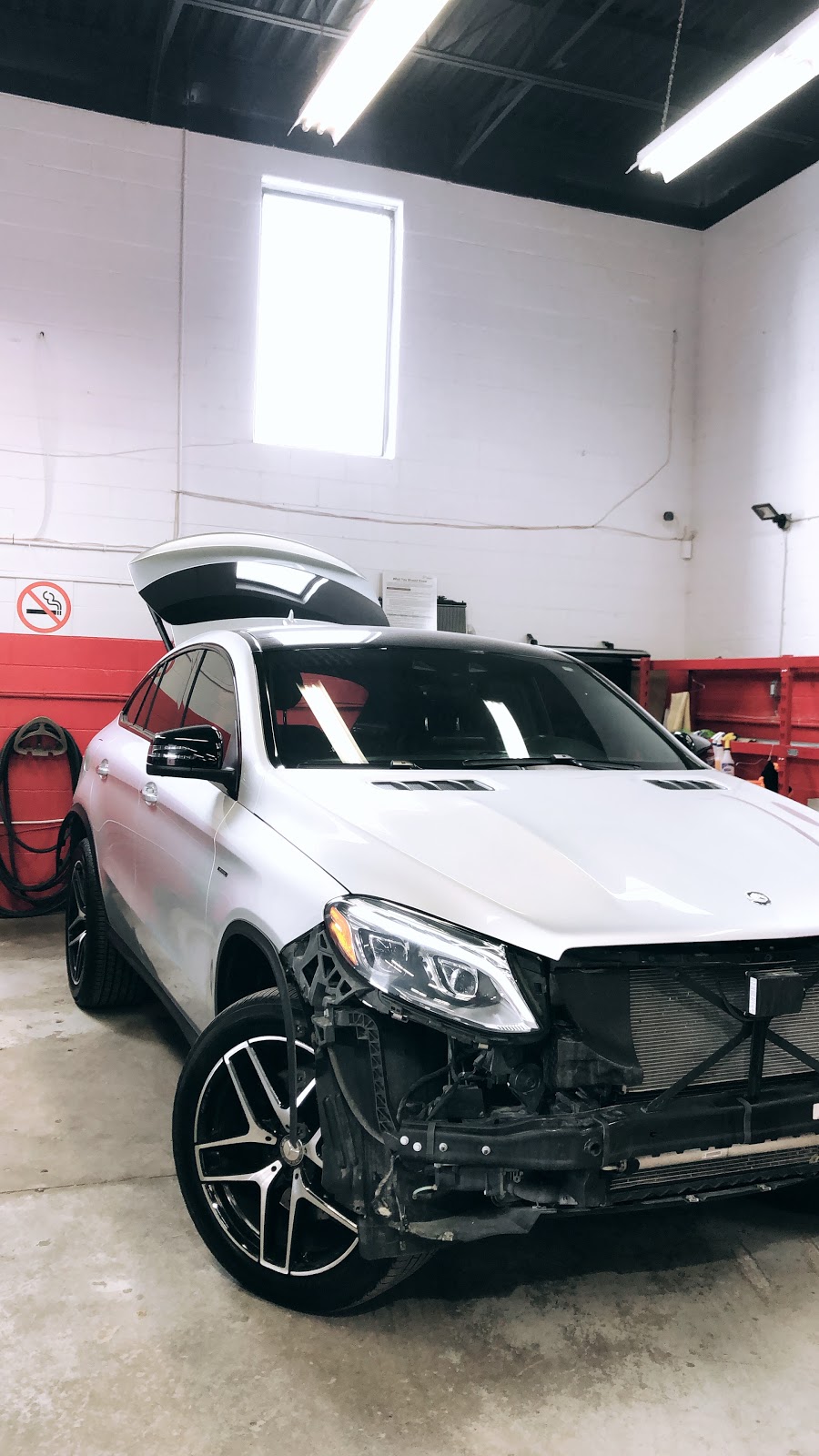 NORTH YORK AUTO COLLISION | 40 Hanlan Rd UNIT 34, Woodbridge, ON L4L 3P6, Canada | Phone: (416) 666-8488