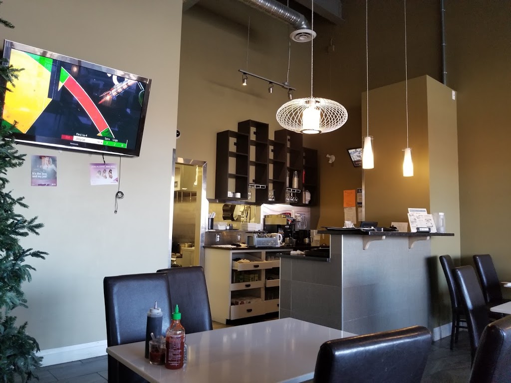 Tiffs Vietnamese Restaurant | 201-207 19 Ave, Leduc, AB T9E, Canada | Phone: (780) 979-9492