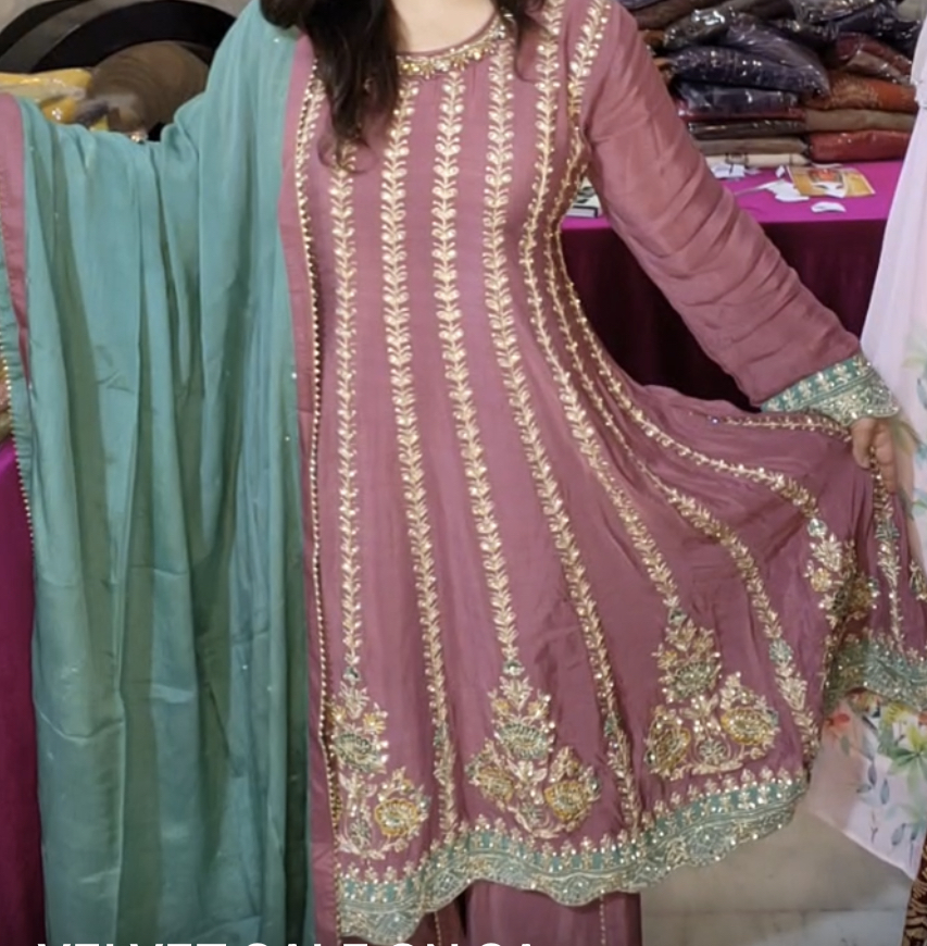 Aman’s Creations | 6383 140 St, Surrey, BC V3W 0E9, Canada | Phone: (236) 598-8261