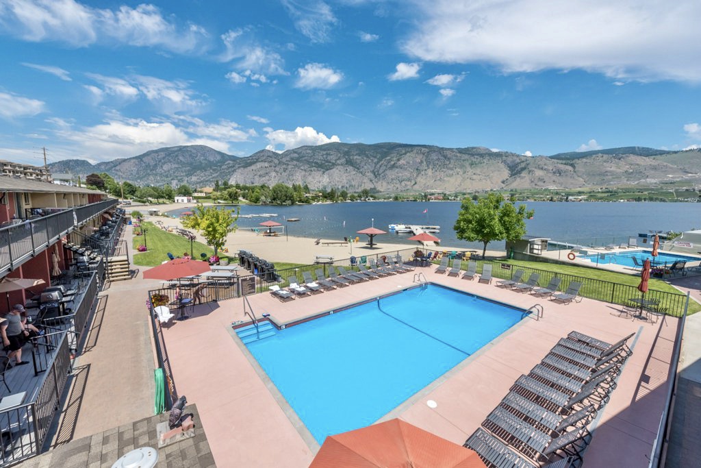 Safari Beach Resort | 5815 Oleander Dr, Osoyoos, BC V0H 1V1, Canada | Phone: (250) 495-7217