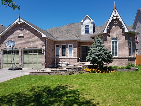 Trailside Bed and Breakfast | 69 Cosmos Ave, Uxbridge, ON L9P 1Z1, Canada | Phone: (416) 271-5139