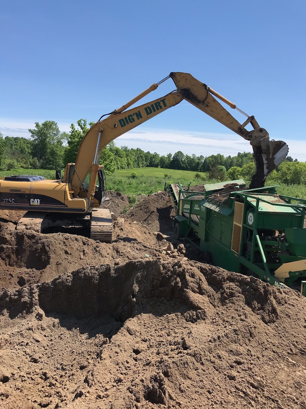 Dign Dirt | 2323 County Rd 38, Westbrook, ON K7P 2Y7, Canada | Phone: (613) 900-6042