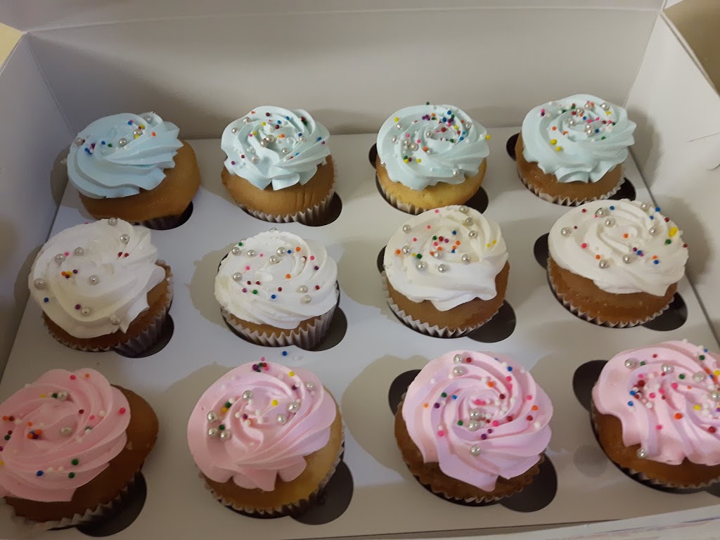 Irresistible Cakes - Hwy50#Castle Oaks | 235 Castle Oaks Crossing unit 5, Brampton, ON L6P 3X3, Canada | Phone: (905) 850-2253