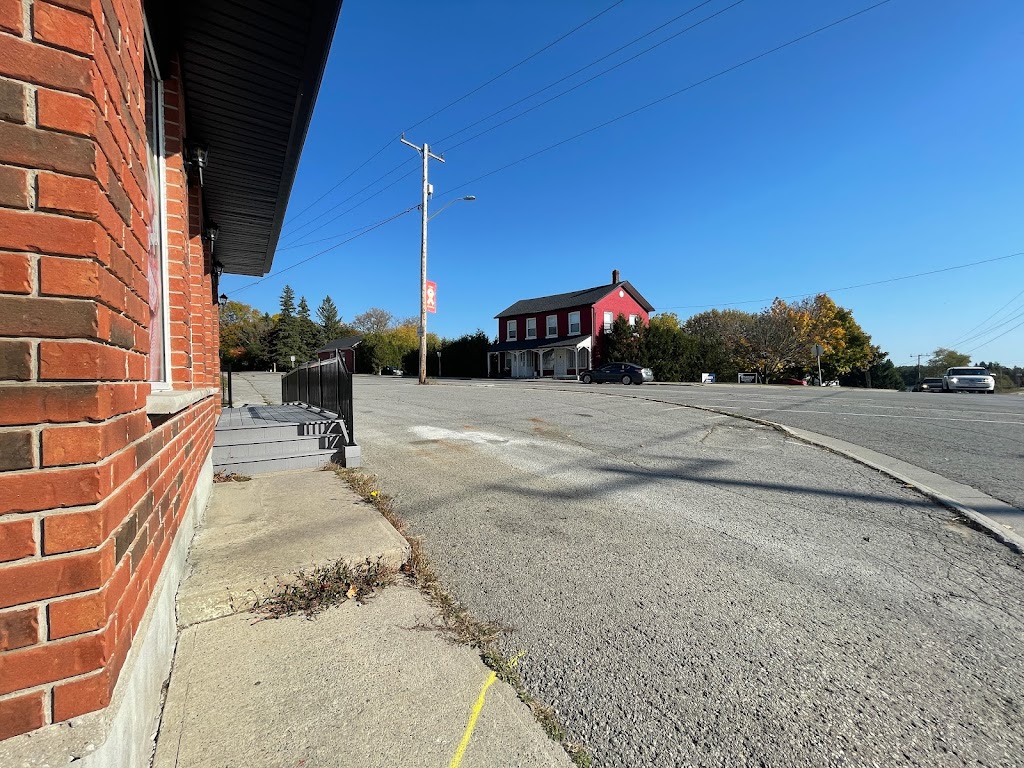 Newtonville Country Store | 4502 Durham Regional Hwy 2 Unit 1A, Newtonville, ON L0A 1J0, Canada | Phone: (905) 786-0303