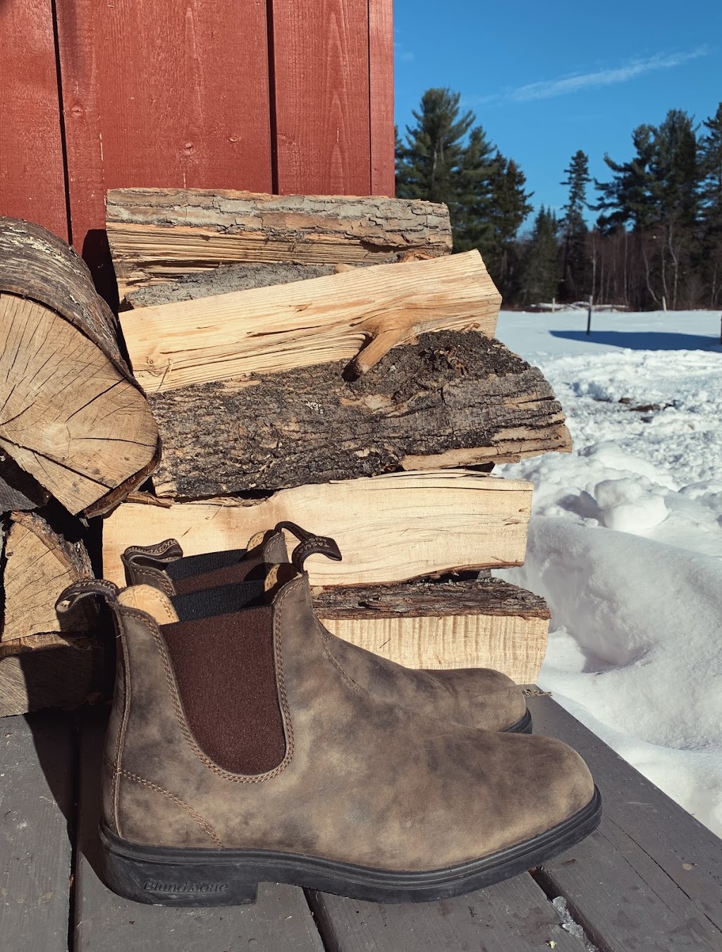 Boutique Escapade | 12 Principale Sud, Sutton, QC J0E 2K0, Canada | Phone: (579) 534-8555
