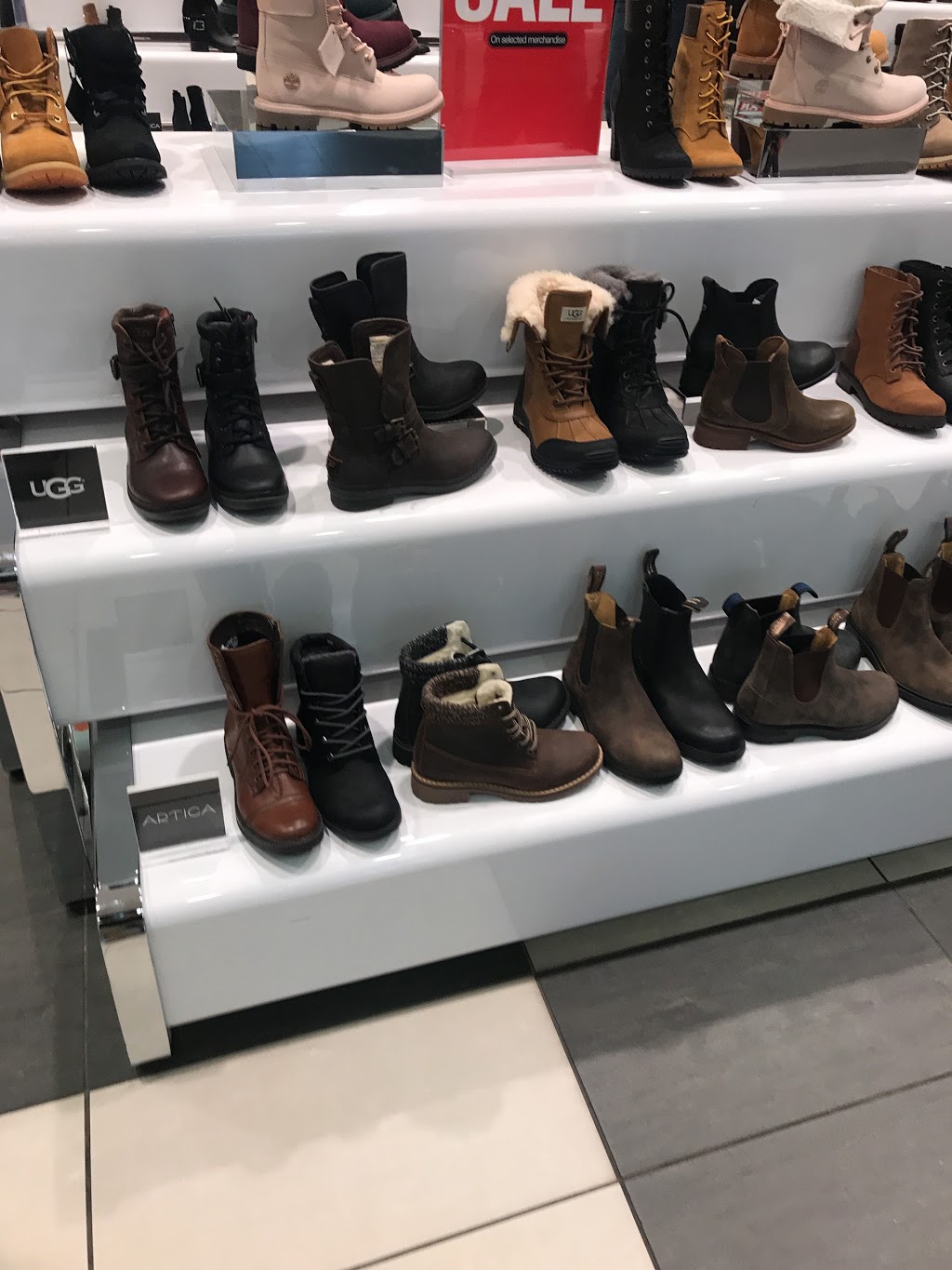 Browns Outlet | 261055 Crossiron Blvd, Rocky View No. 44, AB T4A 0G3, Canada | Phone: (403) 274-4442