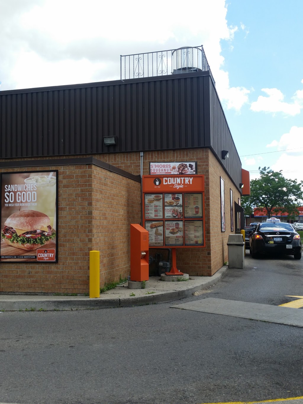 Country Style | 2512 Jane St, North York, ON M3L 1S1, Canada | Phone: (416) 740-3638