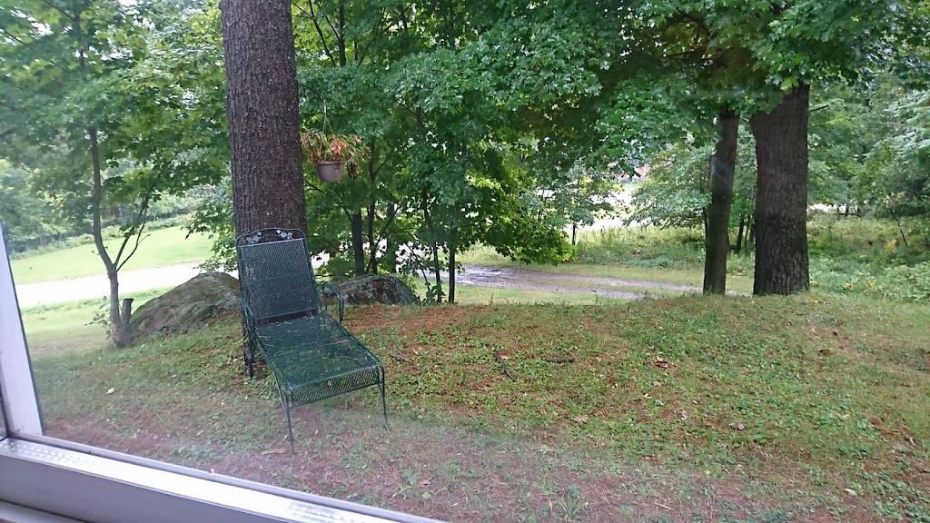 Gite Chez Nathalie-Ann | 13 Rue Dubeau, Lac-Sainte-Marie, QC J0X 1Z0, Canada | Phone: (819) 467-4502