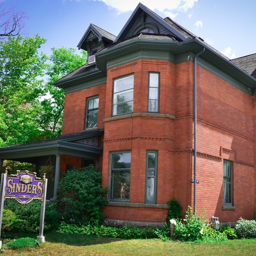 Sinders Bridal House | 10 Lake Ave W, Carleton Place, ON K7C 1L2, Canada | Phone: (613) 909-9594