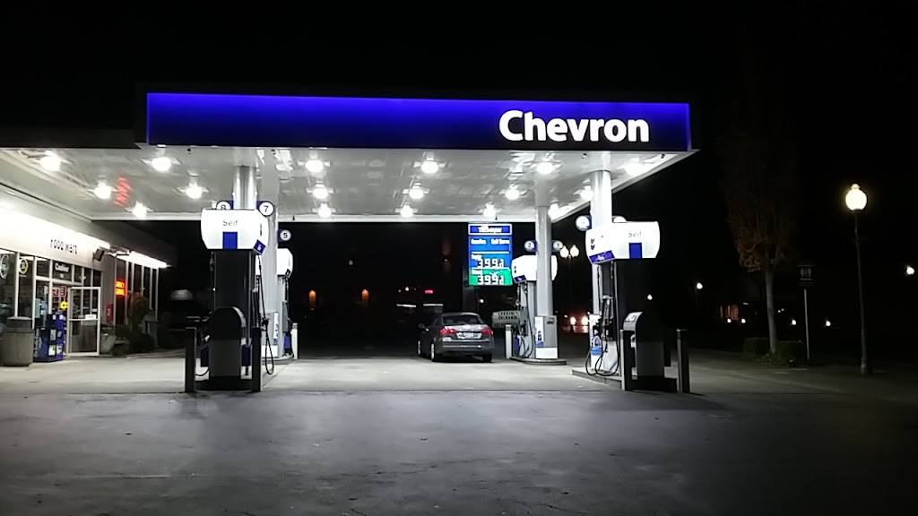 Chevron | 568 Peace Portal Dr, Blaine, WA 98230, USA | Phone: (360) 332-8412