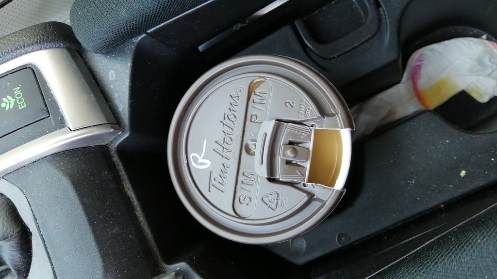 Tim Hortons | 888 Main St E, Hamilton, ON L8M 1M3, Canada | Phone: (905) 549-3317
