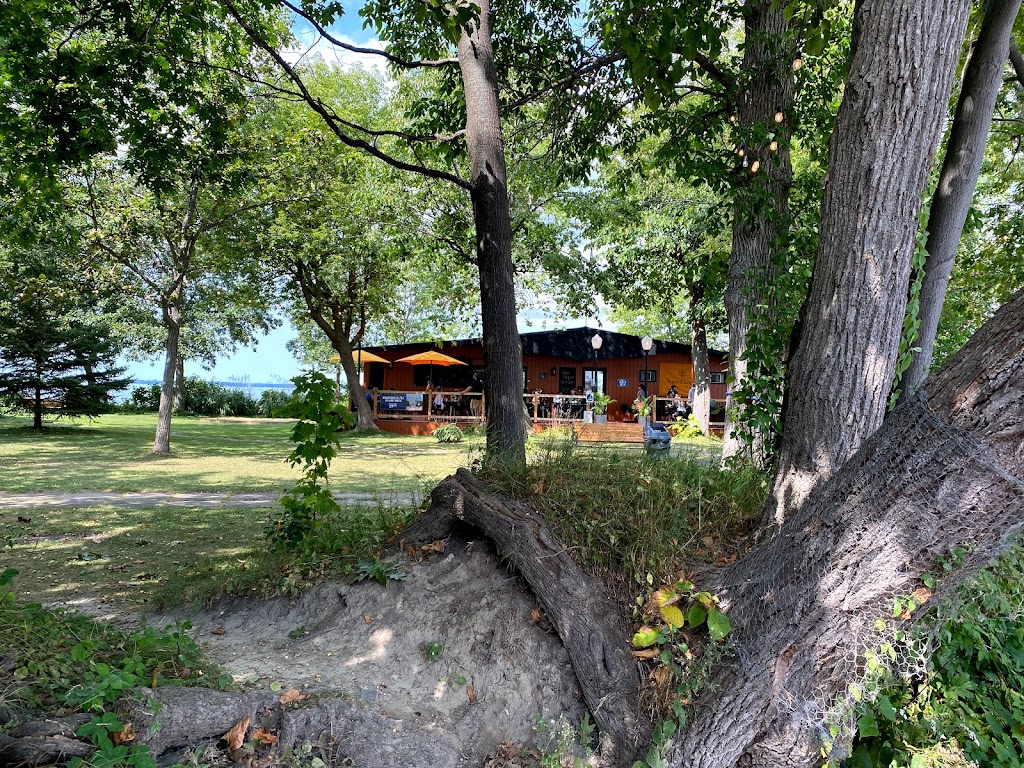 LIle Raymond | 195 39e Avenue, Sainte-Barbe, QC J0S 1P0, Canada | Phone: (450) 371-1199