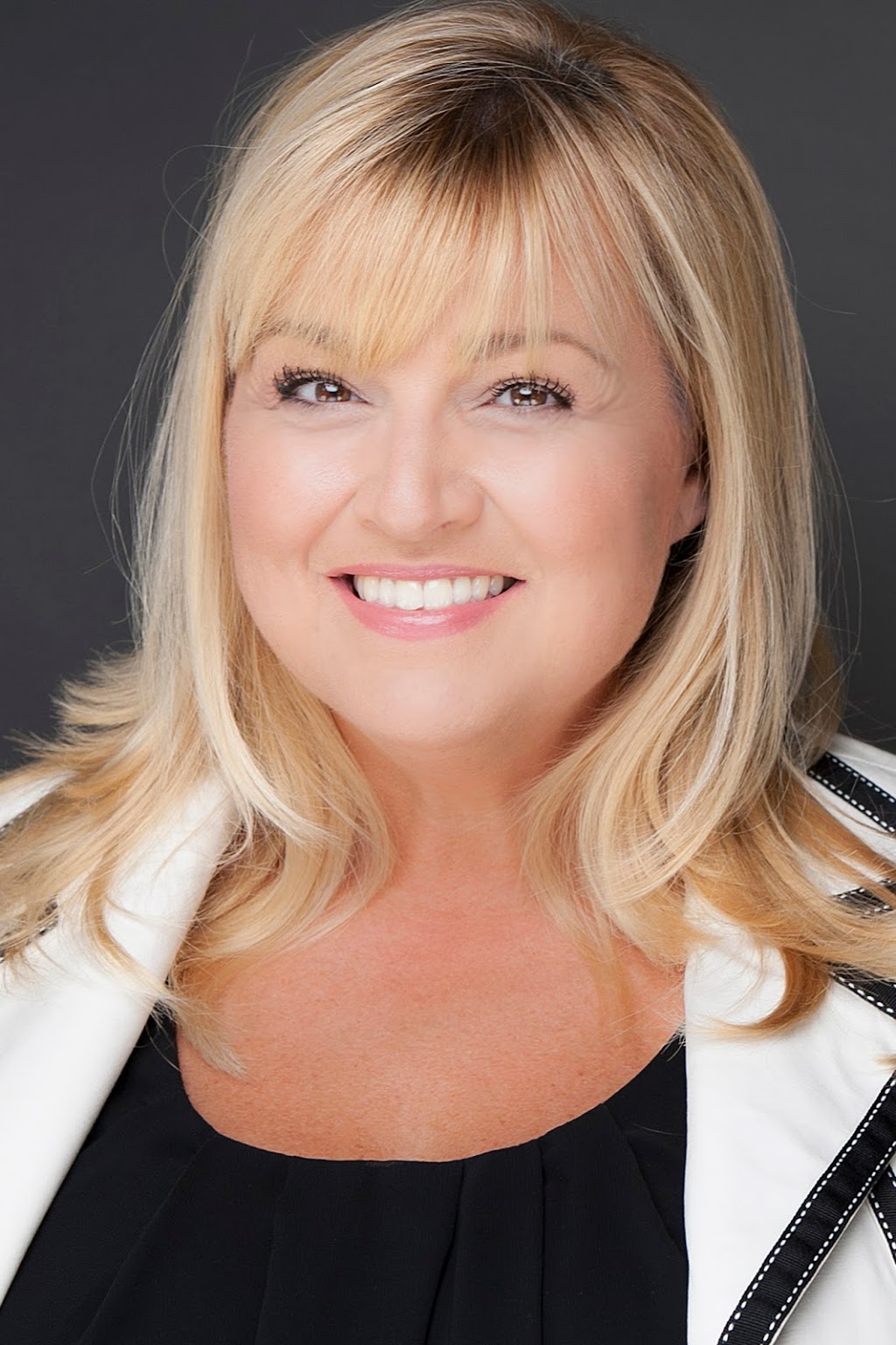 Andrea Sharp Re/Max Realty Specialists Inc. | 2691 Credit Valley Rd, Mississauga, ON L5M 7A1, Canada | Phone: (905) 828-3434
