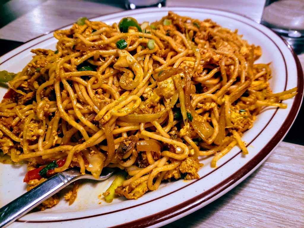 Ginger Garlic Nepalese Cuisine | 230 Winnipeg St, Regina, SK S4R 1H8, Canada | Phone: (306) 949-9393