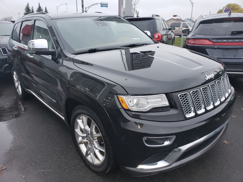 DUCLOS LONGUEUIL CHRYSLER JEEP DODGE RAM | 5055 Boulevard Cousineau, Saint-Hubert, QC J3Y 3K7, Canada | Phone: (450) 656-4110