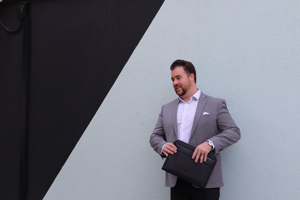 Hickson Real Estate | 9001 Dufferin st #A-9, Vaughan, ON L4J 0H7, Canada | Phone: (647) 237-4482