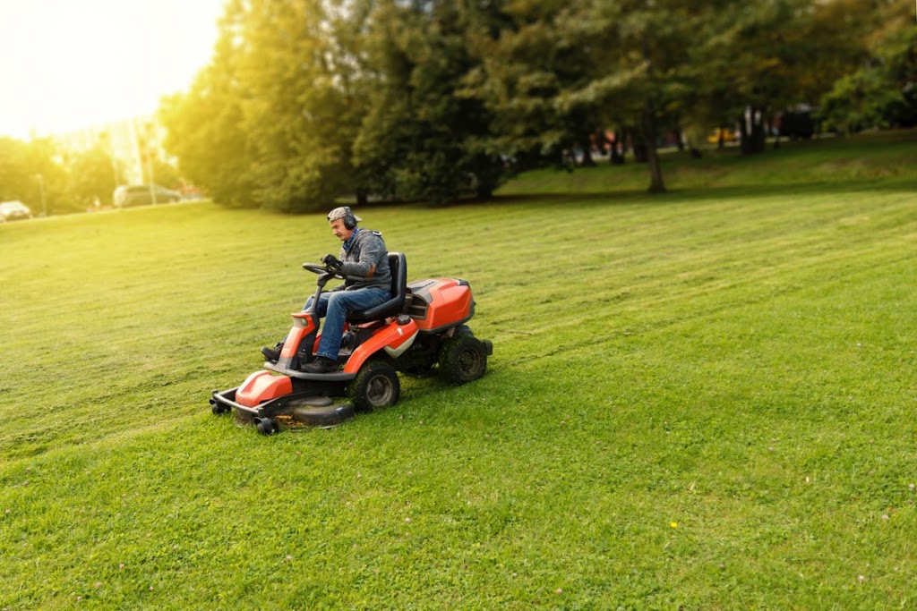 TERRA CARE LANDSCAPING & PROPERTY MANAGEMENT LTD | 24 Trillium Dr, Aurora, ON L4G 5X9, Canada | Phone: (647) 550-2477