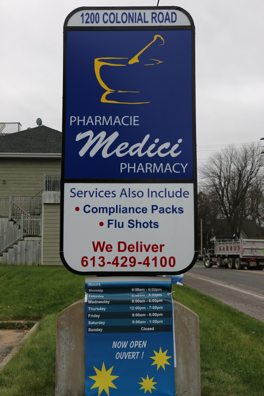 Pharmacie Medici Pharmacy | 1200 Colonial Rd #100, Navan, ON K4B 1J5, Canada | Phone: (613) 429-4100