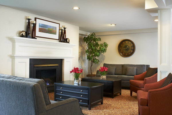 Extendicare Iler Lodge Long-Term Care Home | 111 Iler Ave, Essex, ON N8M 1T4, Canada | Phone: (519) 776-9482