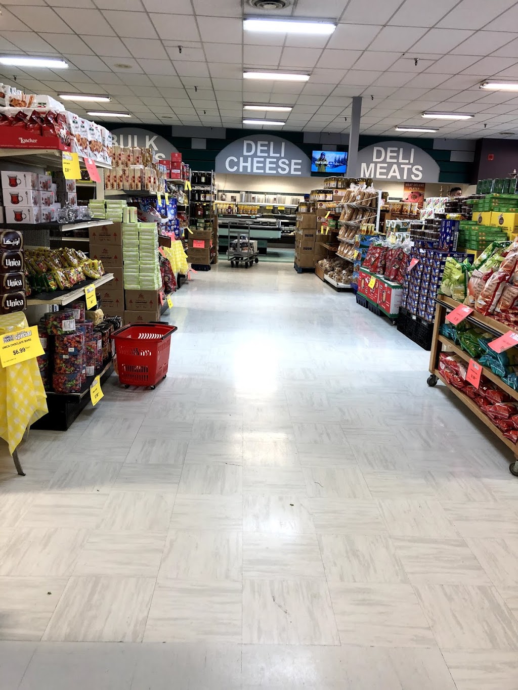 Elsafadi Supermarket | 209-10807 Castle Downs Rd NW, Edmonton, AB T5X 3N7, Canada | Phone: (780) 406-3617