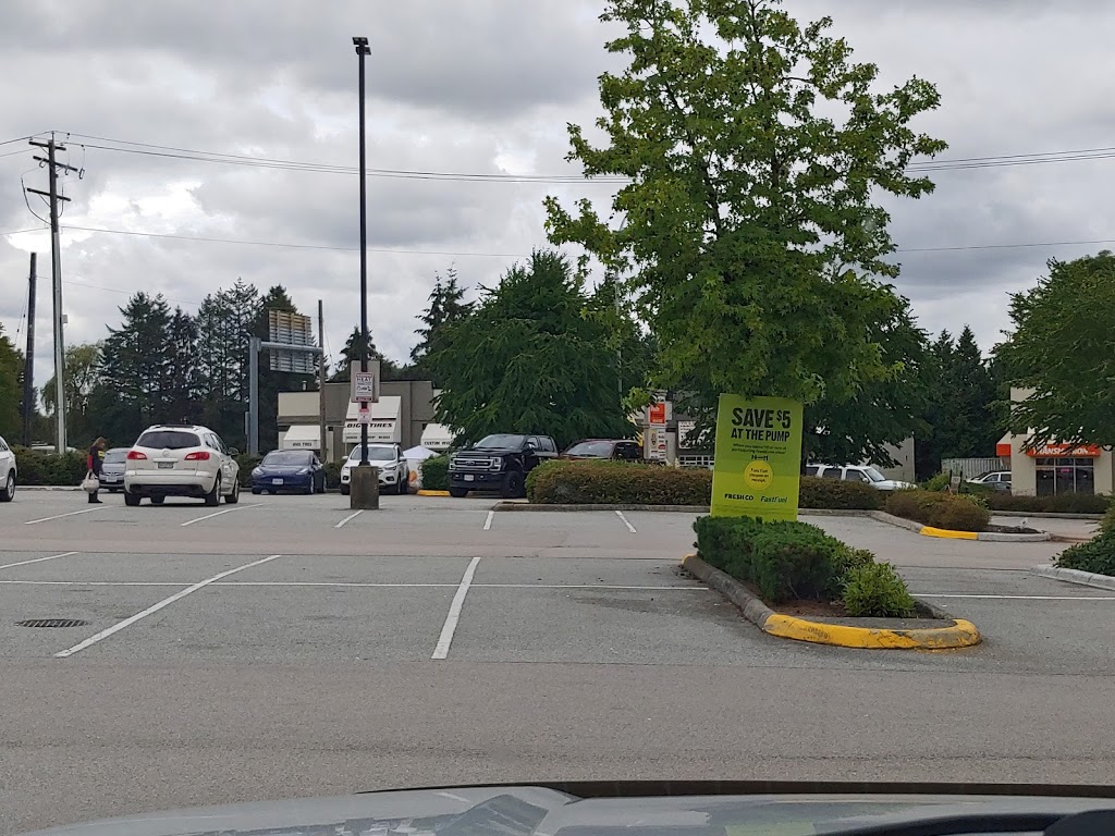 Safeway Fuel Station | 20201 Lougheed Hwy #300, Maple Ridge, BC V2X 2P6, Canada | Phone: (604) 460-1553