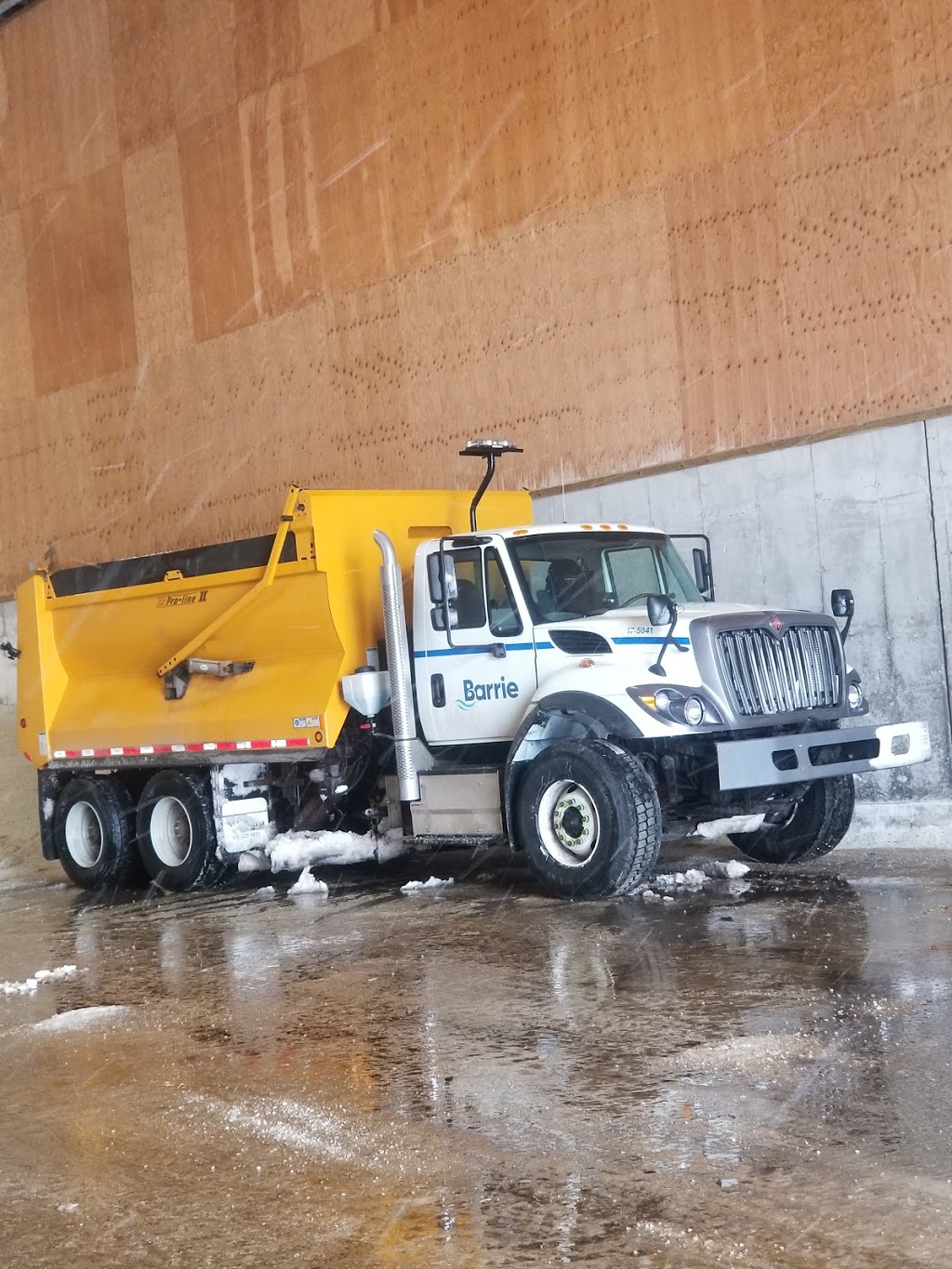 Benson Tire | 66 Churchill Dr, Barrie, ON L4N 8Z5, Canada | Phone: (705) 737-1345
