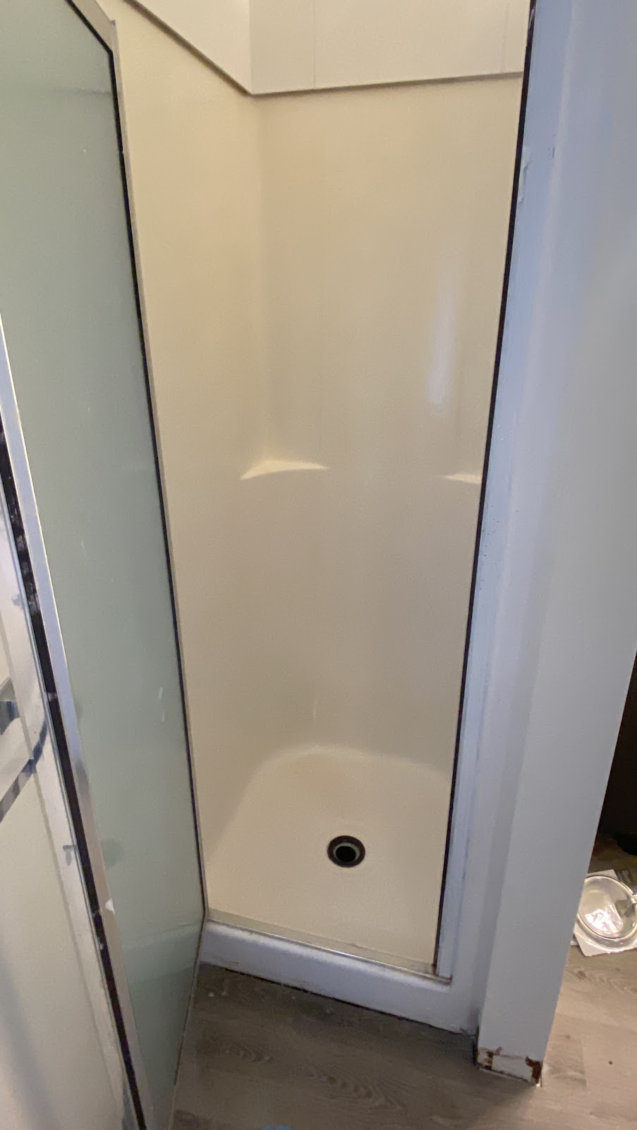 Bathtub Reglaze | 55 Snelgrove Crescent, Barrie, ON L4N 6R6, Canada | Phone: (647) 308-1209