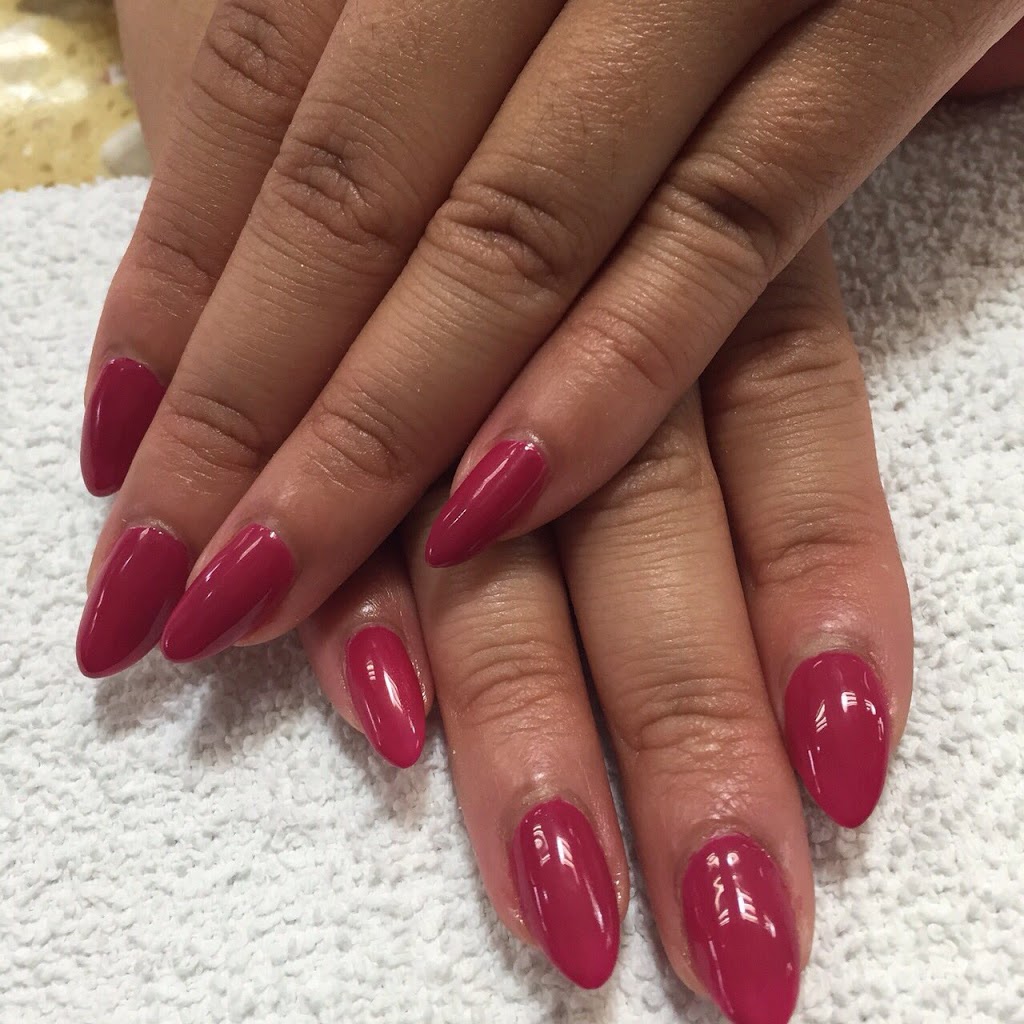 Beyond Nails & Spa | 15570 Yonge St #7, Aurora, ON L4G 1P2, Canada | Phone: (905) 841-9343