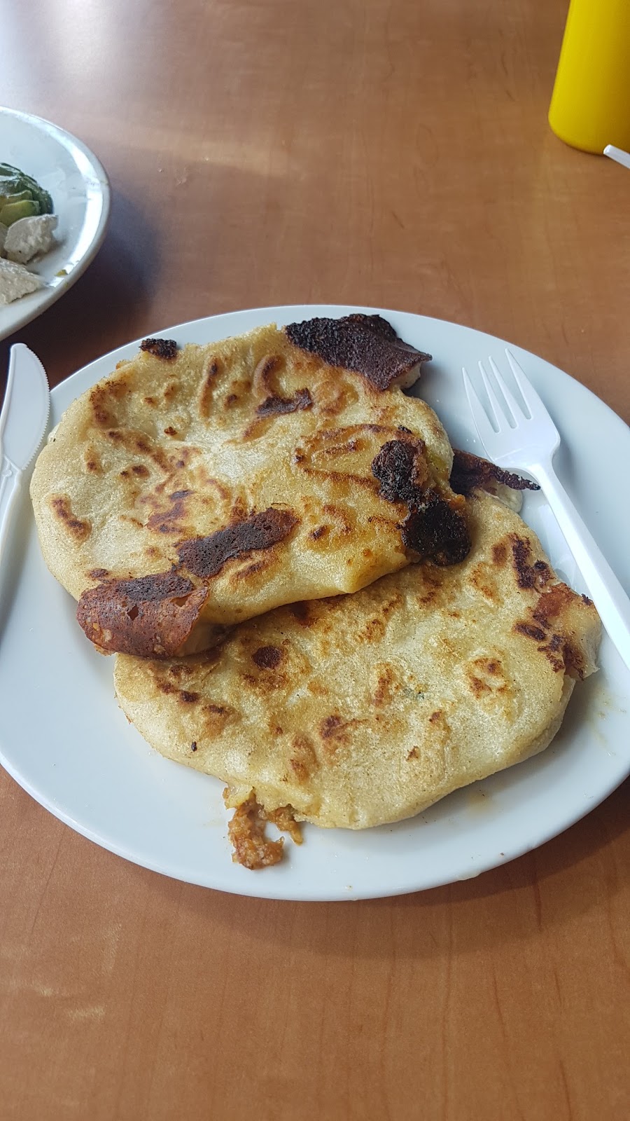 La Guanaquita | 284 Orenda Rd, Brampton, ON L6T 4X6, Canada | Phone: (905) 459-1010