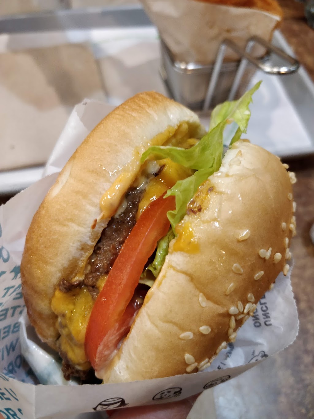 A&W Canada | 805 Boyd St, New Westminster, BC V3M 5X2, Canada | Phone: (604) 515-5351