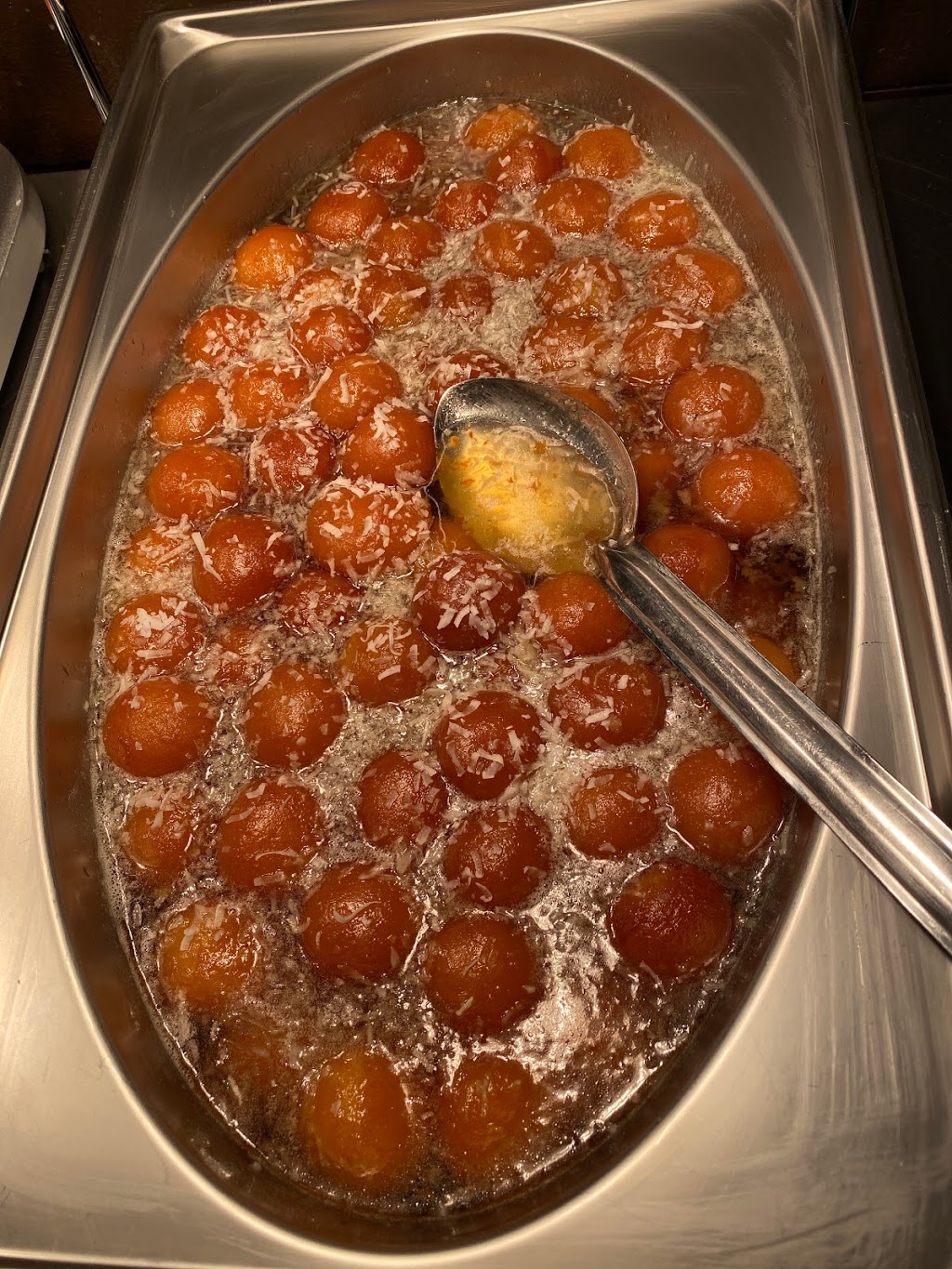 India House Restaurant | 4371 Albert St, Regina, SK S4S 3R6, Canada | Phone: (306) 586-4444