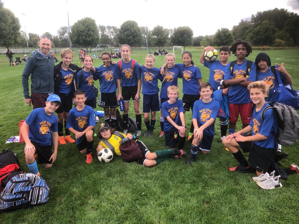 West Oaks French Immersion Public School | 1050 Plantation Road, London, ON N6H 2Y5, Canada | Phone: (519) 452-8650