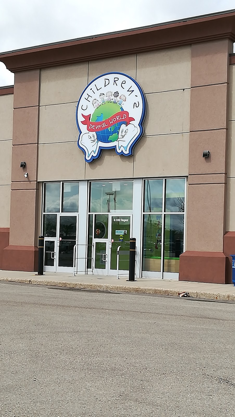 Childrens Dental World | 6-1592 Regent Ave W, Winnipeg, MB R2C 3B4, Canada | Phone: (204) 888-5437