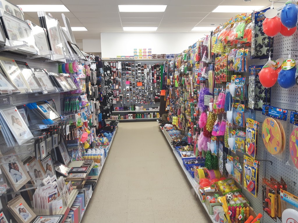 Dollar World Plus | 74 George St, Lanark, ON K0G 1K0, Canada | Phone: (613) 259-2215
